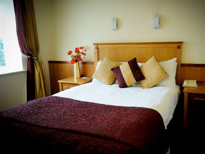 Bush Hotel County Leitrim Екстер'єр фото