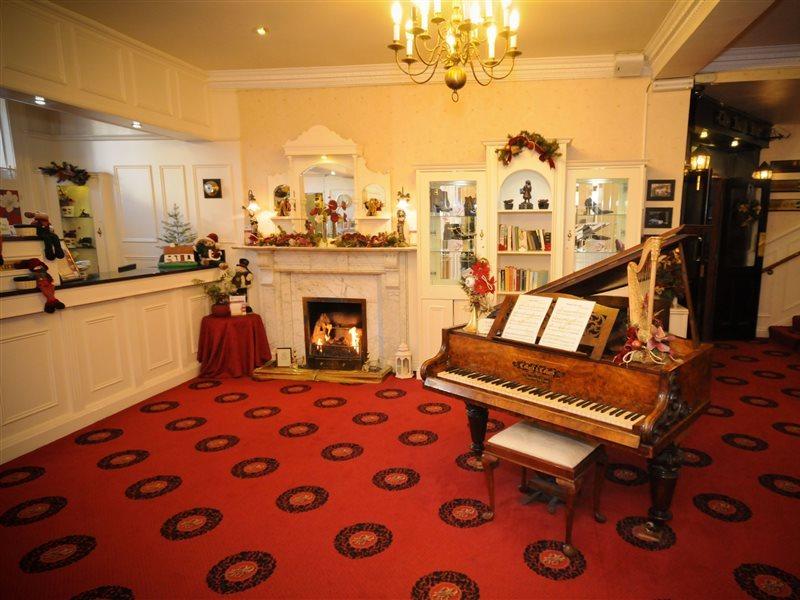 Bush Hotel County Leitrim Екстер'єр фото