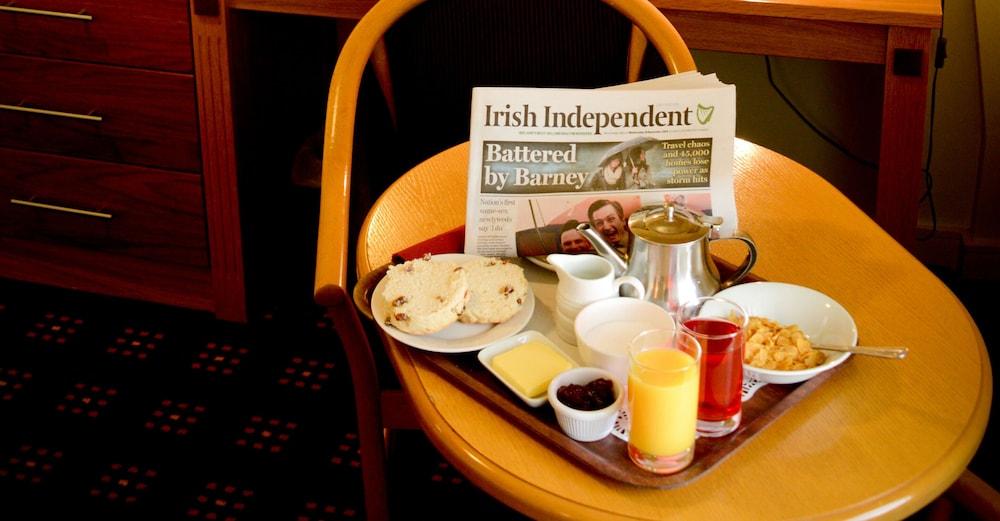 Bush Hotel County Leitrim Екстер'єр фото