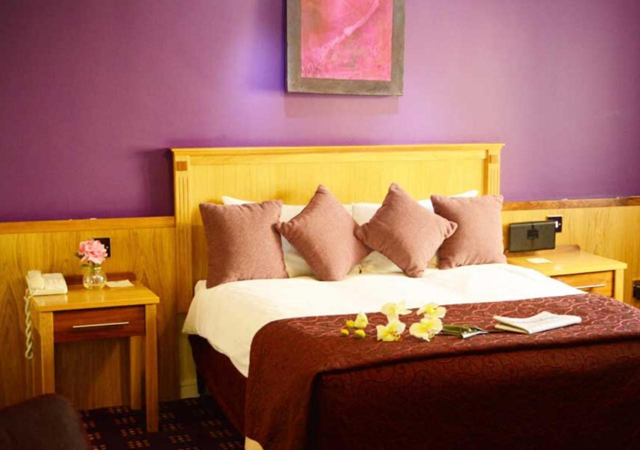 Bush Hotel County Leitrim Екстер'єр фото